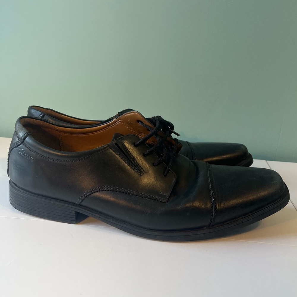 Ultimate Comfort Collection by Clarks Mens Size 10 Black Dress Shoes
